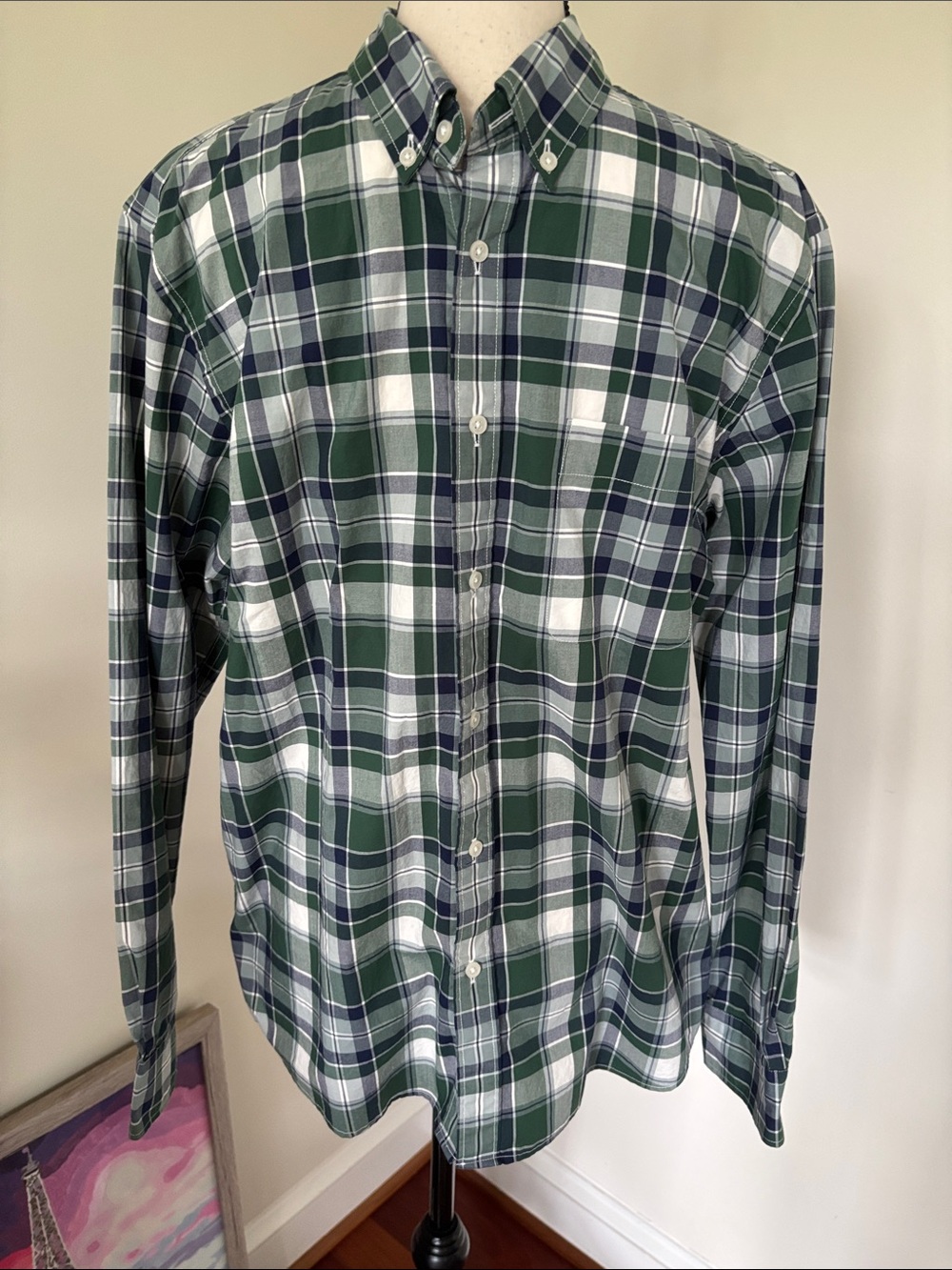 Uniqlo Green Navy and White Plaid Button-Down Shirt M